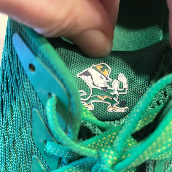 Under Armour Hovr Sonic Norte Dame Irish shoes - Picture 2 of 7